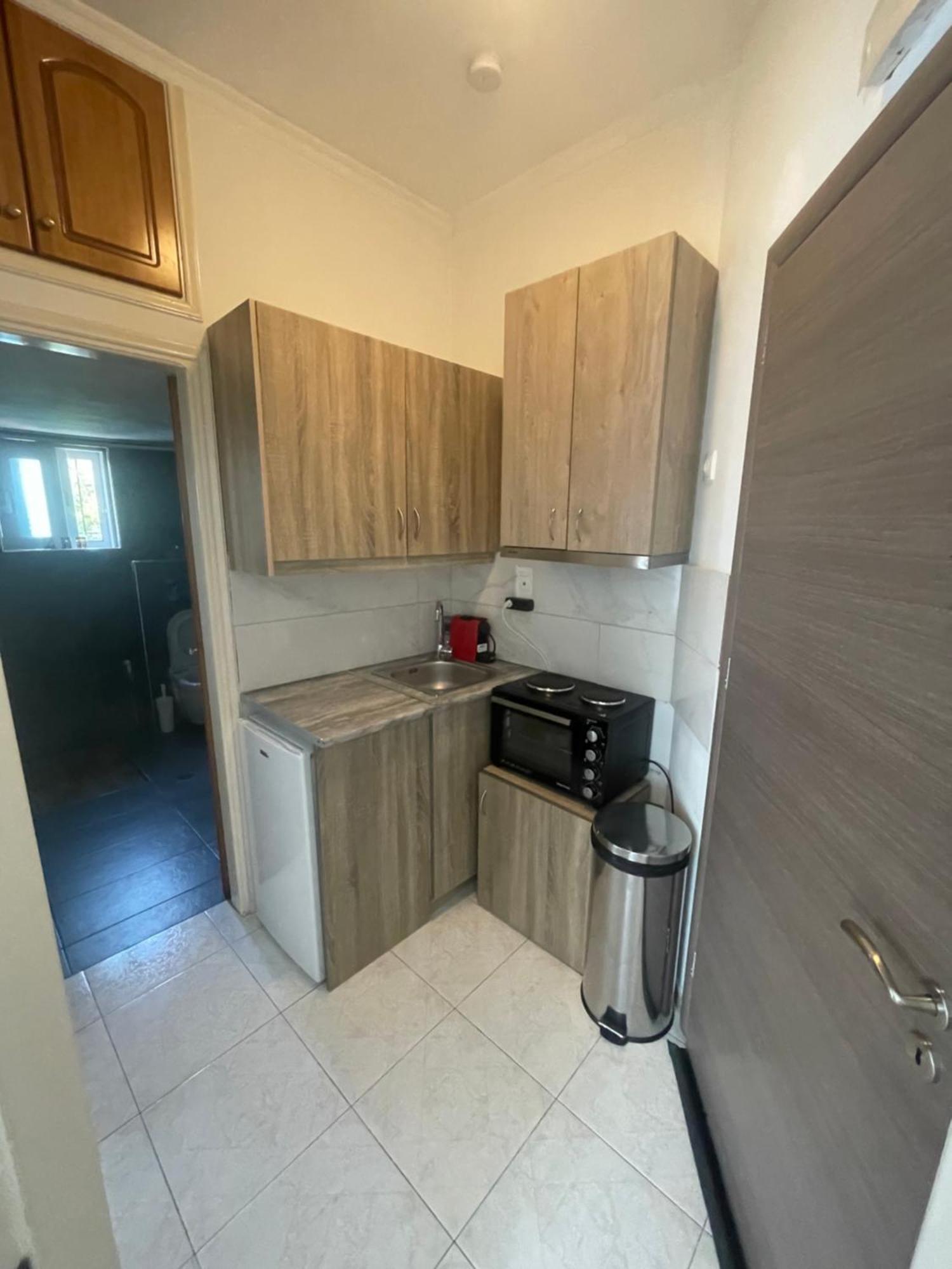 Greece Apartments Now Патра Экстерьер фото